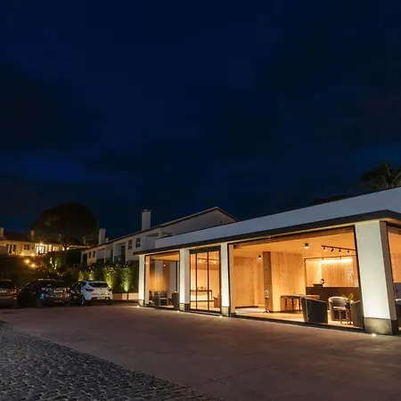 Solar Do Conde Garden Capelas